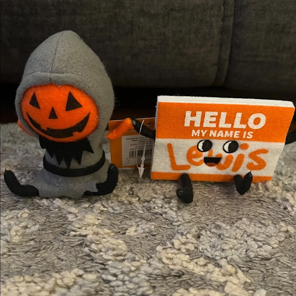 Hyde & EEK! this listing